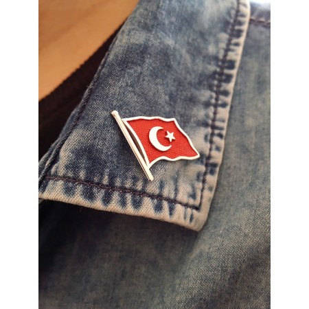 Türk Bayrağı Gümüş Rozet